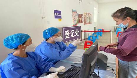 米茹·叶提核酸志愿者现场 米茹·叶提核酸志愿者现场